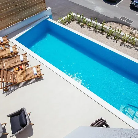 Nyaraló Lomari Šibenik