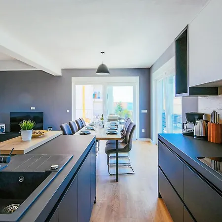 Сasa de vacaciones Lomari *