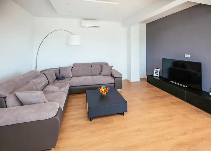 Сasa de vacaciones Lomari