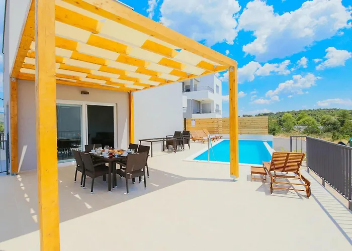 Сasa de vacaciones Lomari Šibenik