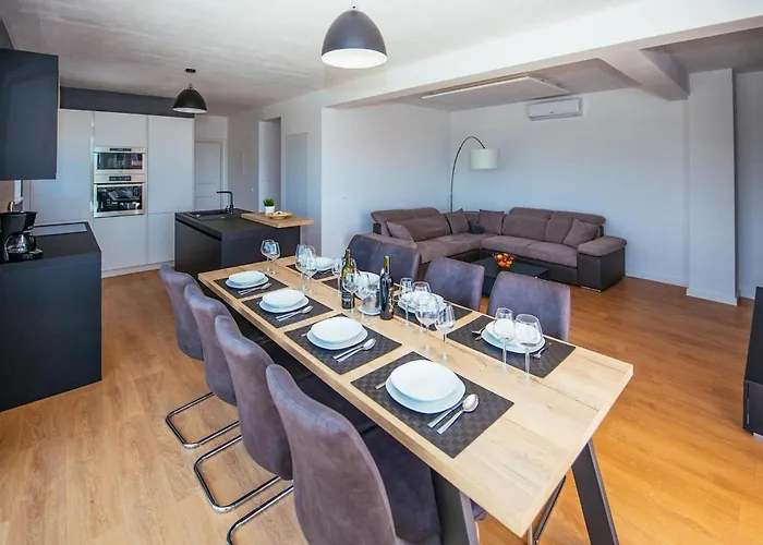 Сasa de vacaciones Lomari